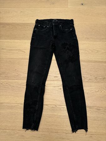 Black Zara Jeans with Embroidery Detail