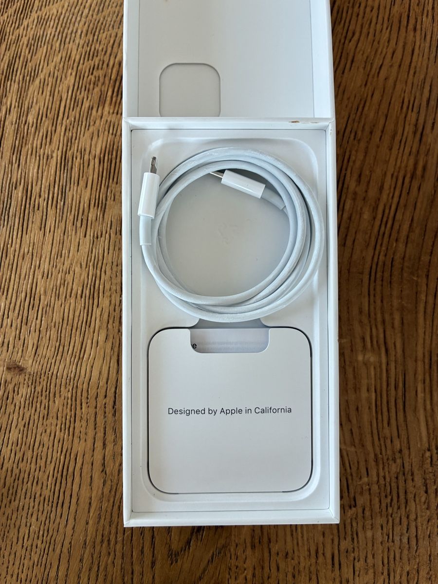 Apple Handys / Smartphones: iPhone 12 mini, weiss, 64GB, inkl. Ladekabel – Gebraucht aus Hägglingen von jac_smp9 6
