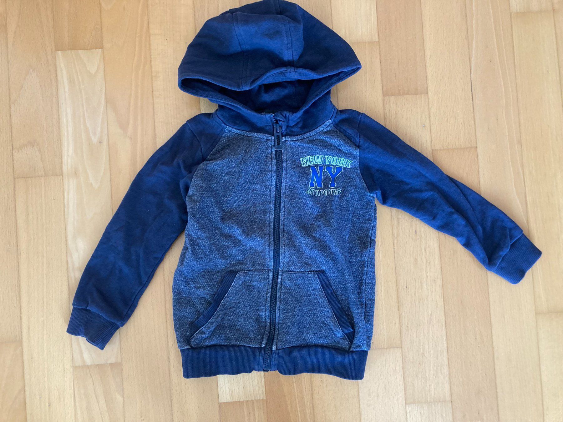 Maglioni & Felpe: Kapuzenpullover "Charles Vögele" – Usato da Muttenz venduto da Juvenile33