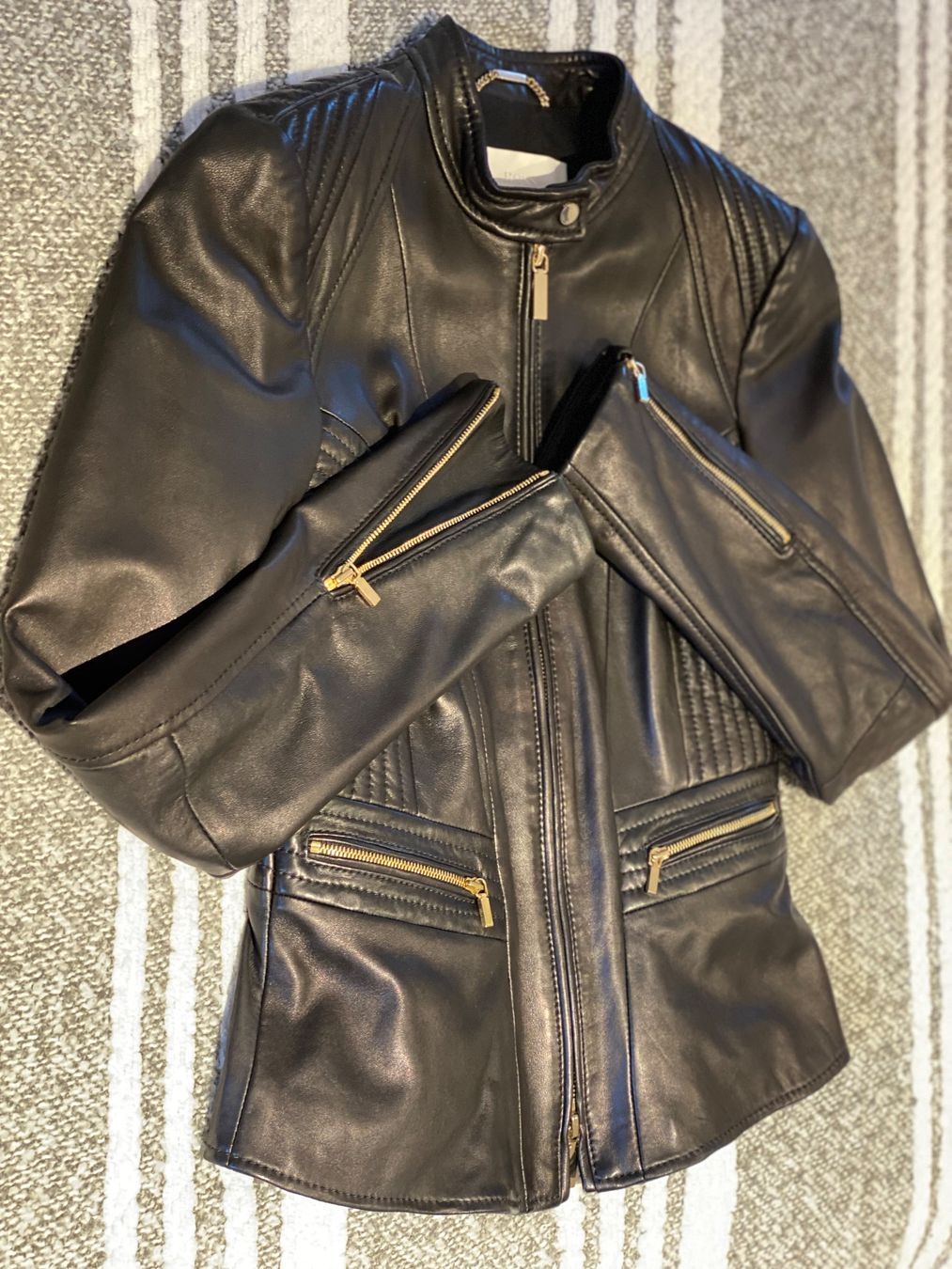 Hugo Boss Giacche: Hugo Boss Blazer -Lammleder- Gr.32 – Usato da Wollerau venduto da MX-TS 2