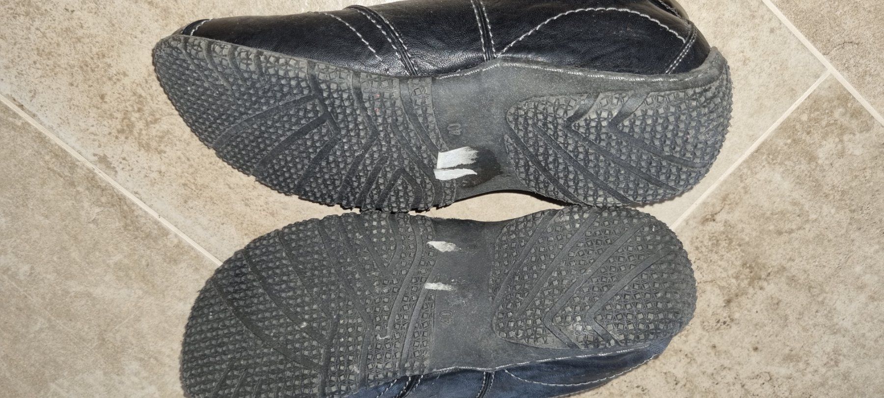Damenschuhe: Freizeitschuh gr.40 – Gebraucht aus Grossdietwil von GNOM313 2