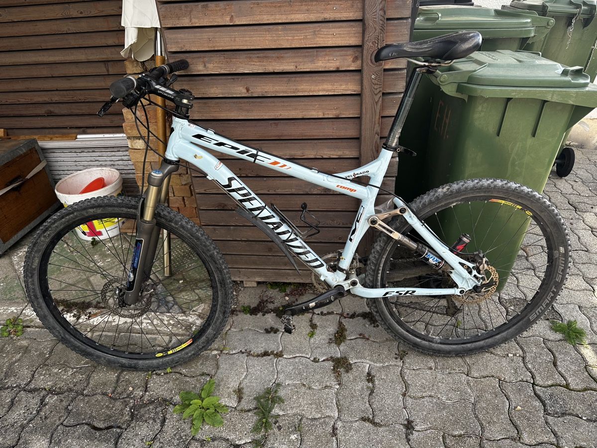 Specialized Vélos: Specialized – Défectueux à Niedergösgen par kapphoernchen