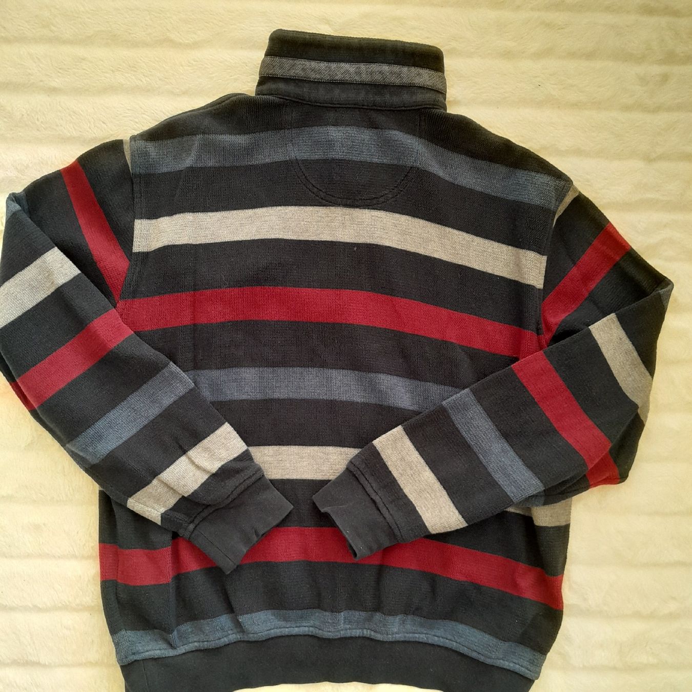 Bugatti Pullover & Sweatshirts: Pull Bugatti rayé, taille M – Confort & Style automnal! – Gebraucht aus Renens VD von ser_j2fn 3