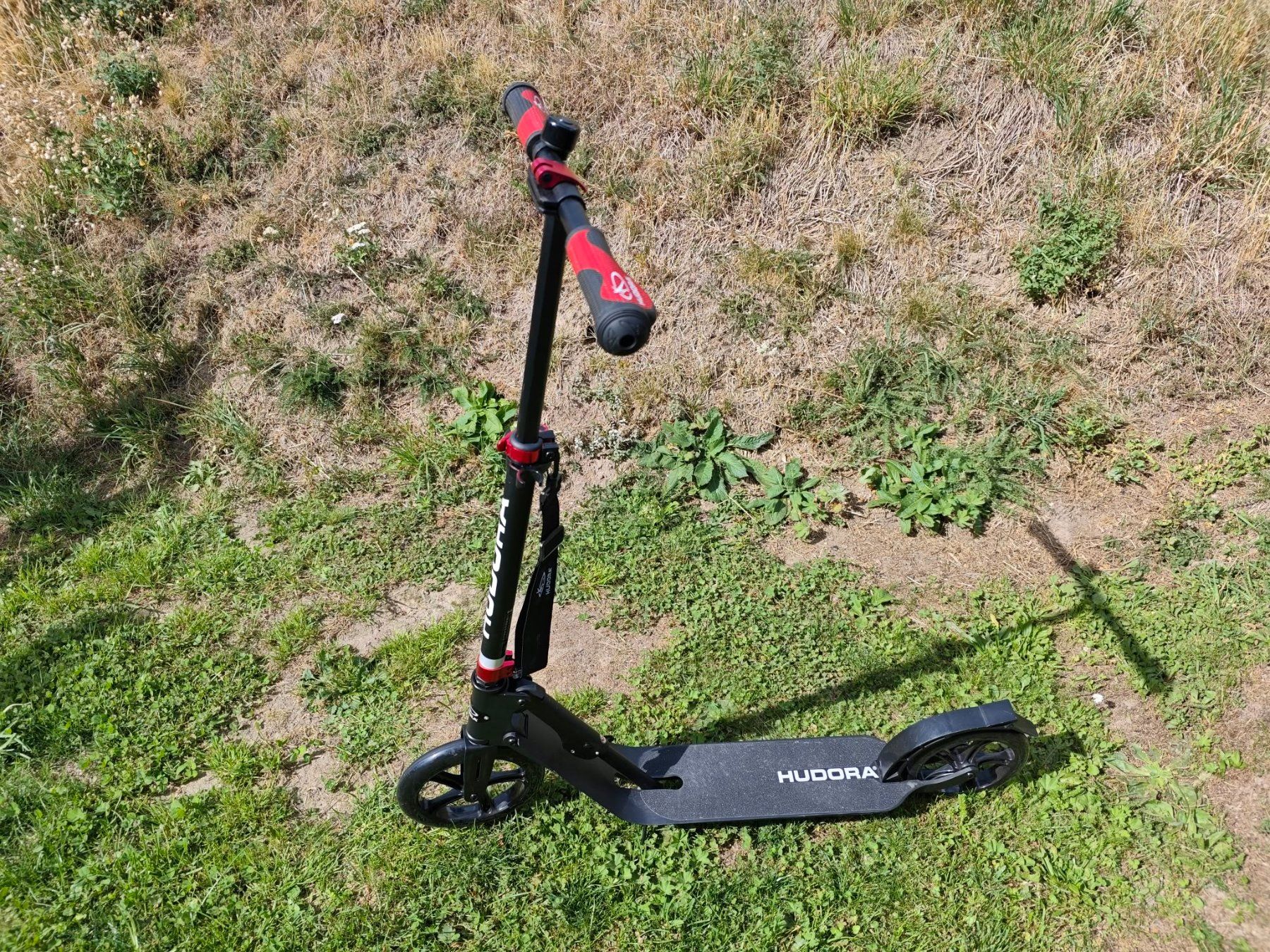 Hudora Kickboard: Kickboard Hundora Schwarz – Gebraucht aus Bellwald von GoatsBaah