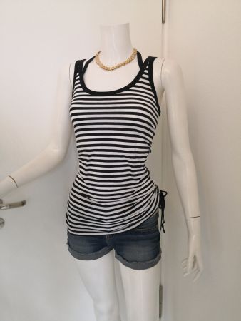 🤩MANGO TOP SCHWARZ-WEISS GESTREIFT MIT BAND