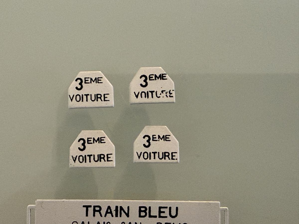 Modelleisenbahnen: Zuglaufschilder TRAIN BLEU Spur 0 – Gebraucht aus Amden von vipernatter 2