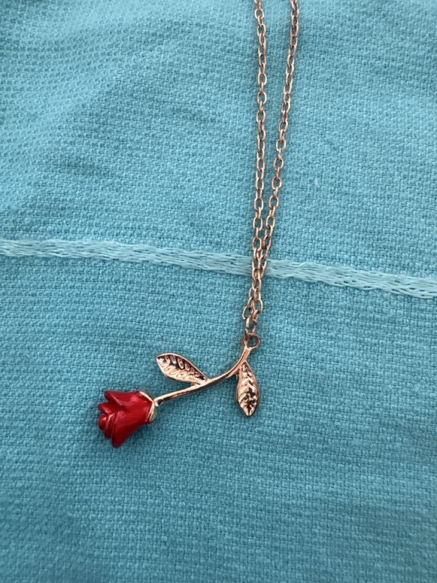 Ketten: Kette mit roter Rose Anhänger  – Gebraucht aus Zürich von Sundaygirl 1