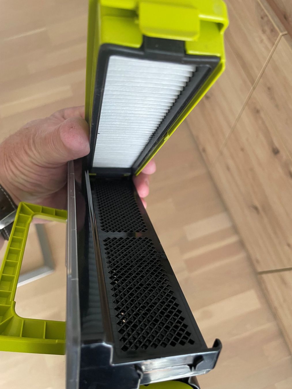 LG Aspirapolveri & Accessori: LG Smart HOM-BOT SQUARE – Usato da Hermrigen venduto da Rolflesgolf 7
