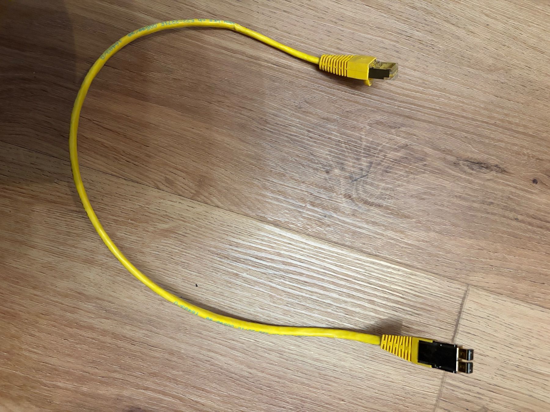 BKS Cavi: BKS Patch-/Anschlusskabel MMC / RJ45, 2P, 100 Base-T 0,5m – Usato da Aeschi SO venduto da Bluemail