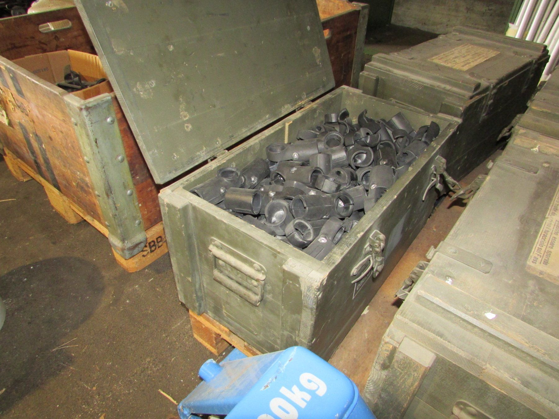 Quincaillerie: Gestellsystem Gestell Rohrverbinder 35mm – D'occasion à Winterthur par TechnoramaWinterthur 3