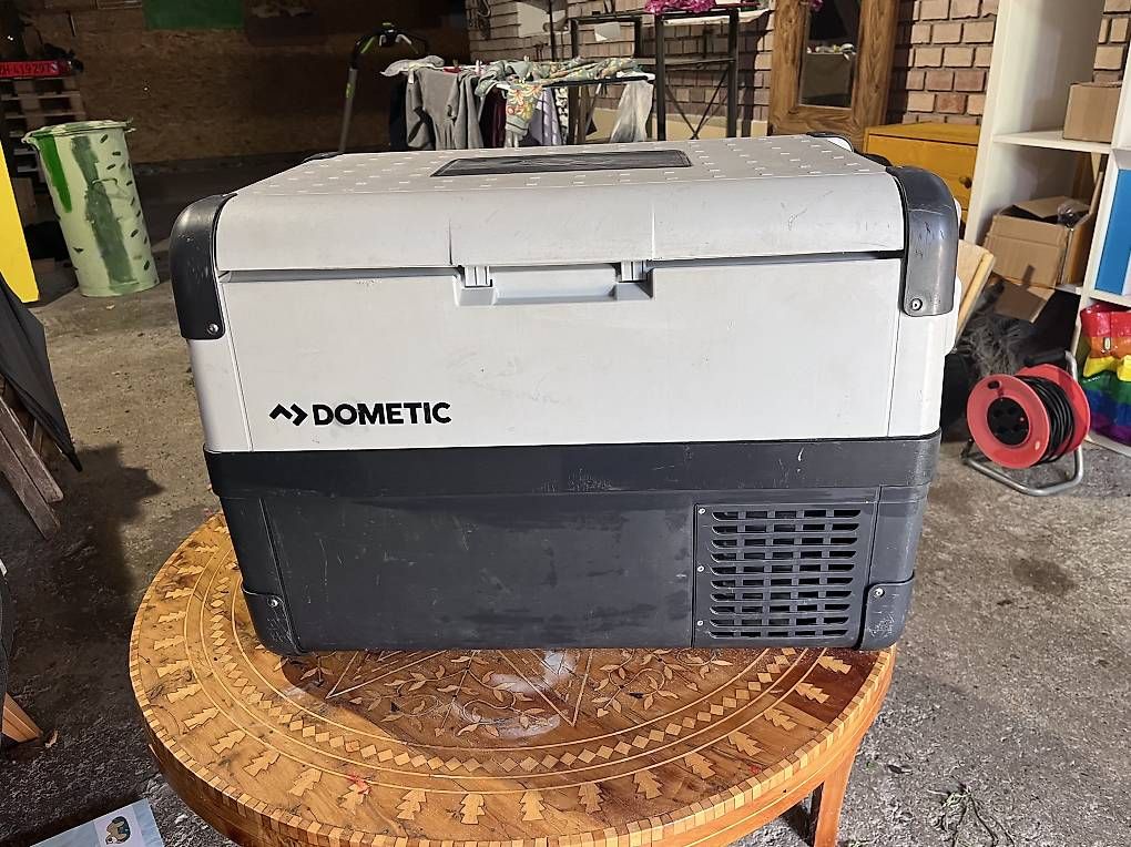 Dometic Kühlschränke & Kühlen: Dometic Kühlbox  50l – Gebraucht aus Bäretswil von Nicole.05 1