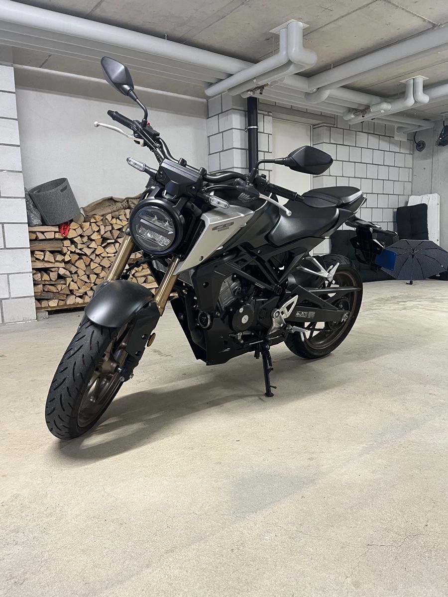 Honda Strasse: Honda CB 125 R – Gebraucht aus Spiegel b. Bern von Cristiansells
