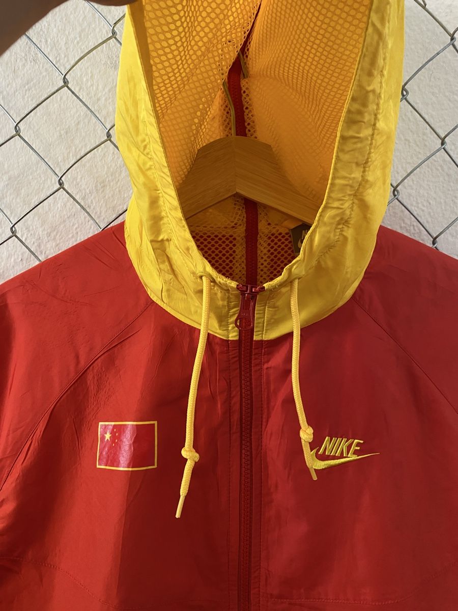 Nike Giacche: Y2K Vintage Nike China Jacket Size S – Usato da Lausanne venduto da user1020rnt 3