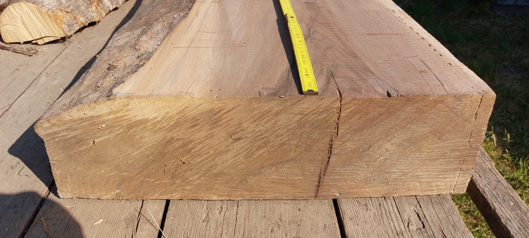Articoli in legno: Schweizer Nussbaumholz – Difettoso da Giswil venduto da Stocki02 5