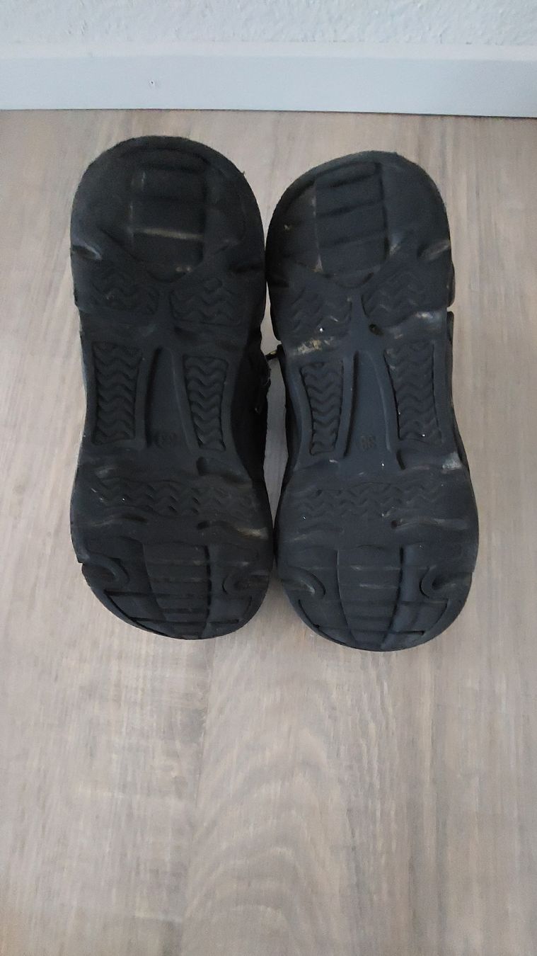 Scarpe per ragazzi: Wanderschuhe Junge Gr 33 – Usato da Egolzwil venduto da mobiledeluxe 3