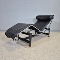 LC4 Design Le Corbusier Chrom Leder Liege Replikat