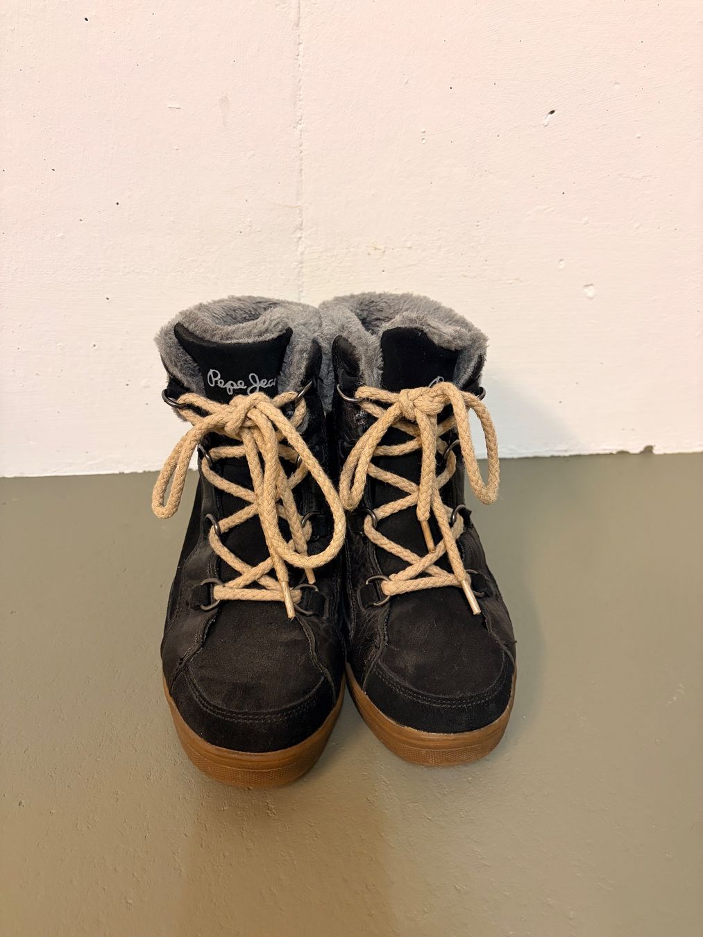 Chaussures femmes: Pepe Jeans Wedge Sneaker high Schuh – D'occasion à Aesch BL par NikitaStella 1