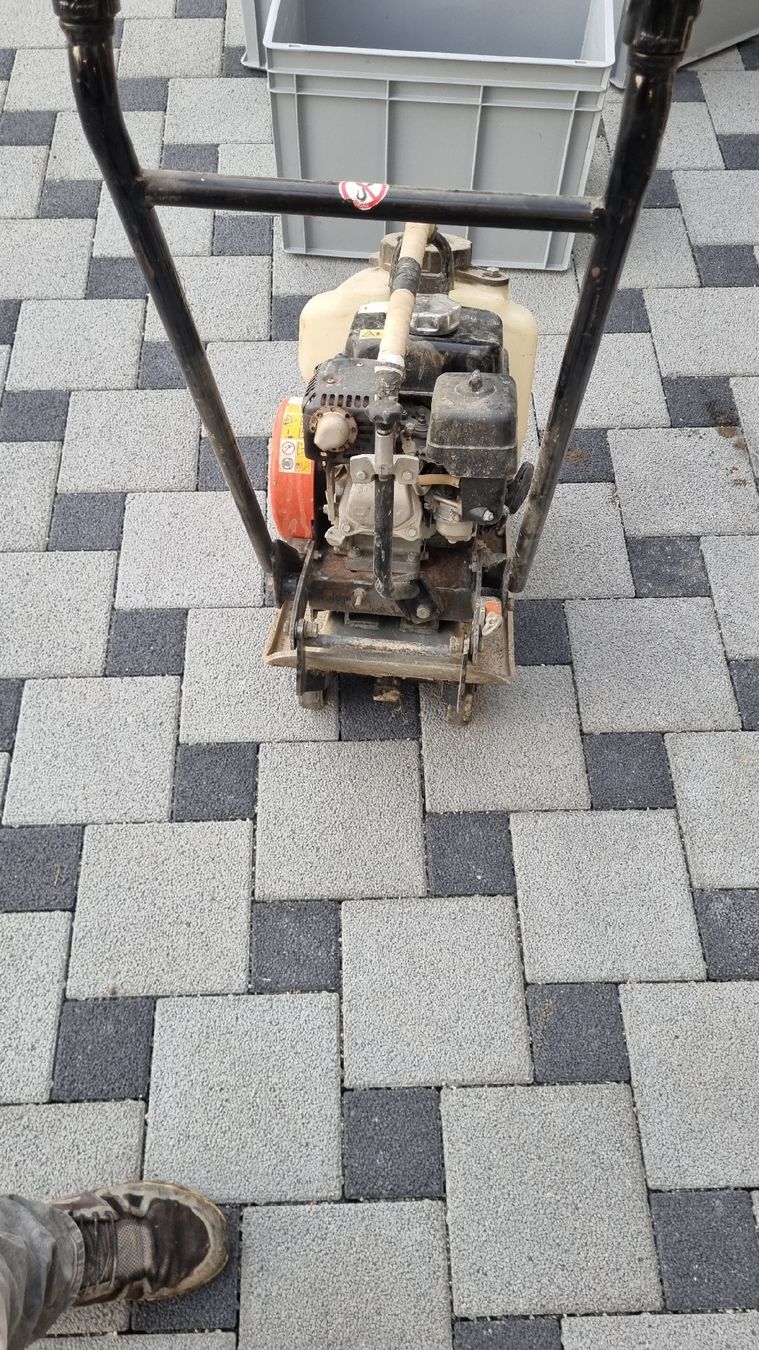 Hutter Alle Maschinen: rüttelpatte – Gebraucht aus Gunzwil von kusi203 1