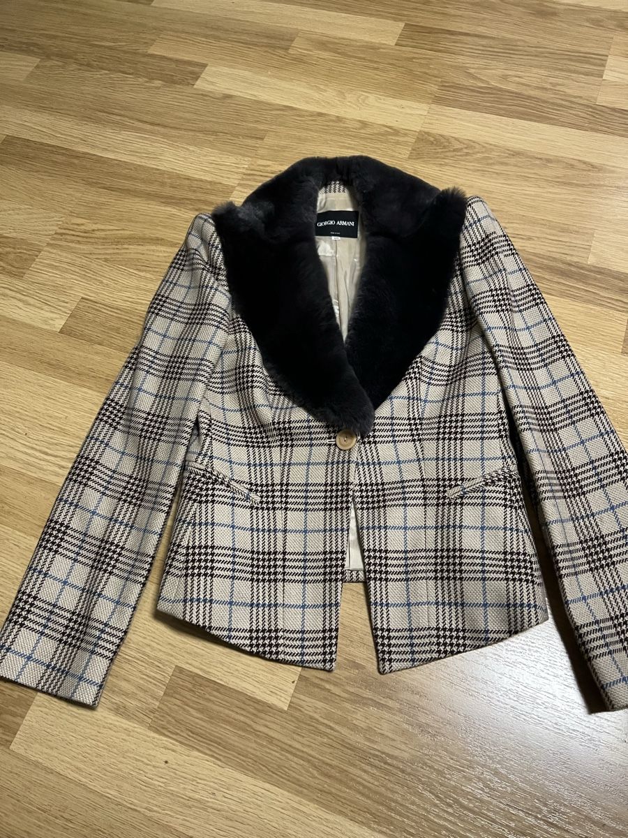 Armani Completi & Tailleur: Frauen Anzug Giorgio Armani – Usato da Männedorf venduto da mbjs 2