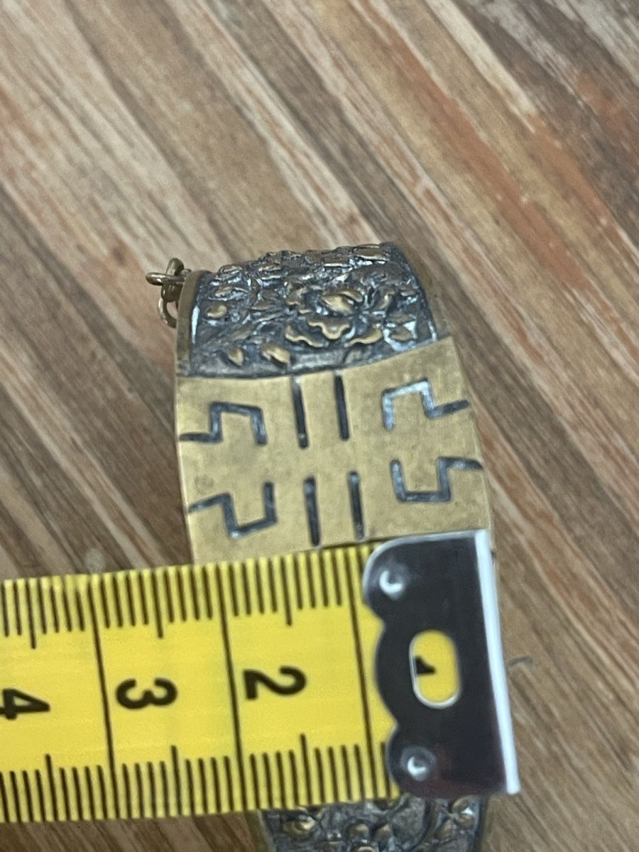 Armbänder & -reifen: Bracelet rigide cuivré bon état 6.5cm – Gebraucht aus Kloten von Vermicelles 2