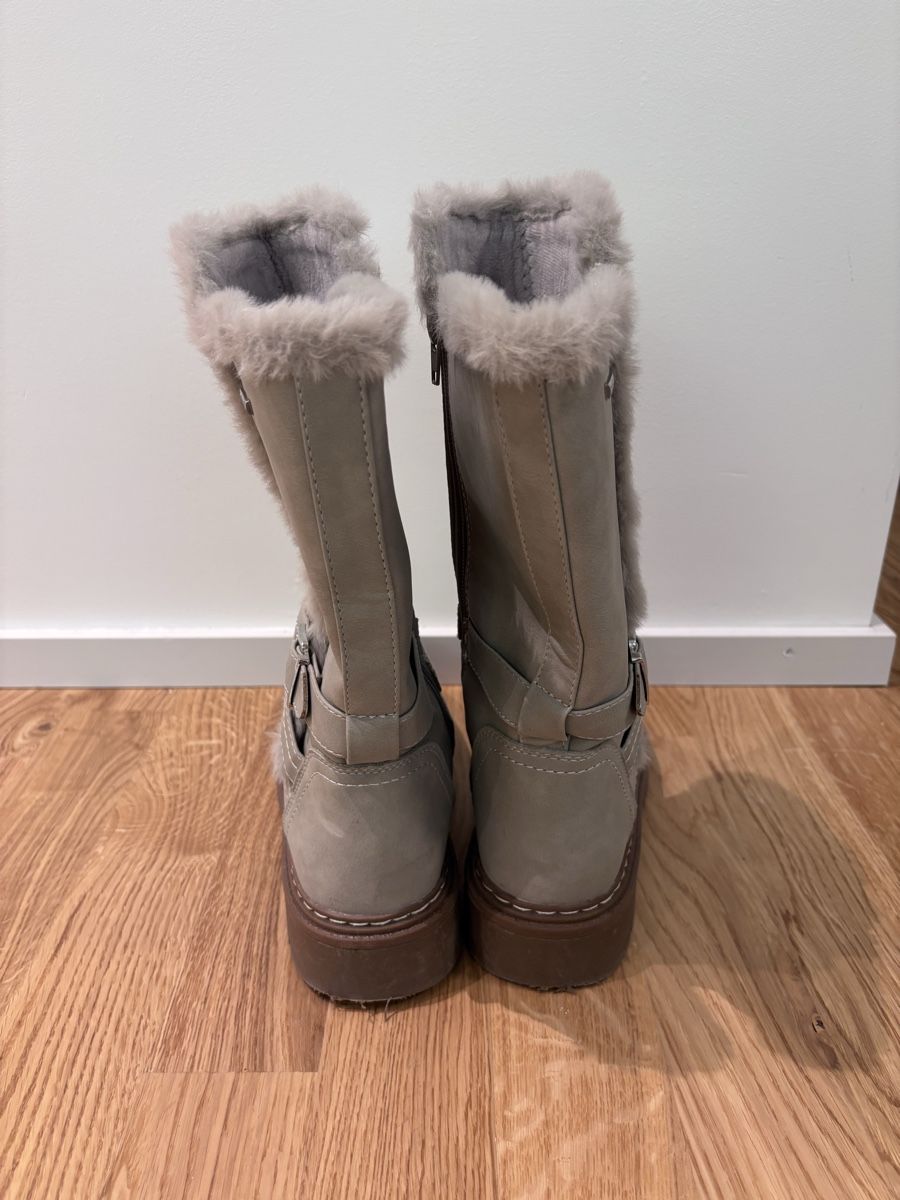 Damenschuhe: Winterstiefel – Gebraucht aus Luzern von qch_2jjy 2