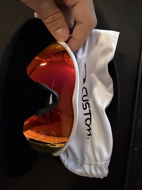 Brillen & Gläser: Oakley Sonnenbrille ungebraucht – Gebraucht aus Steinebrunn von pja_w6p5 1