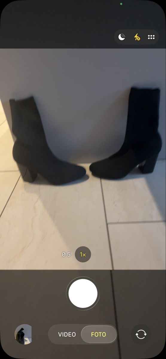 Zalando Scarpe da donna: Schwarze -Stiefeletten Grösse 40 – Nuovo (secondo la descrizione) da Niederrohrdorf venduto da liv_7gbr 5