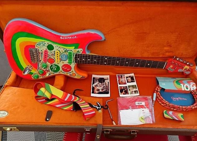 Fender Strumenti musicali: Fender Stratocaster George Harrison Rocky – Nuovo (secondo la descrizione) da Chêne-Bougeries venduto da drgo49