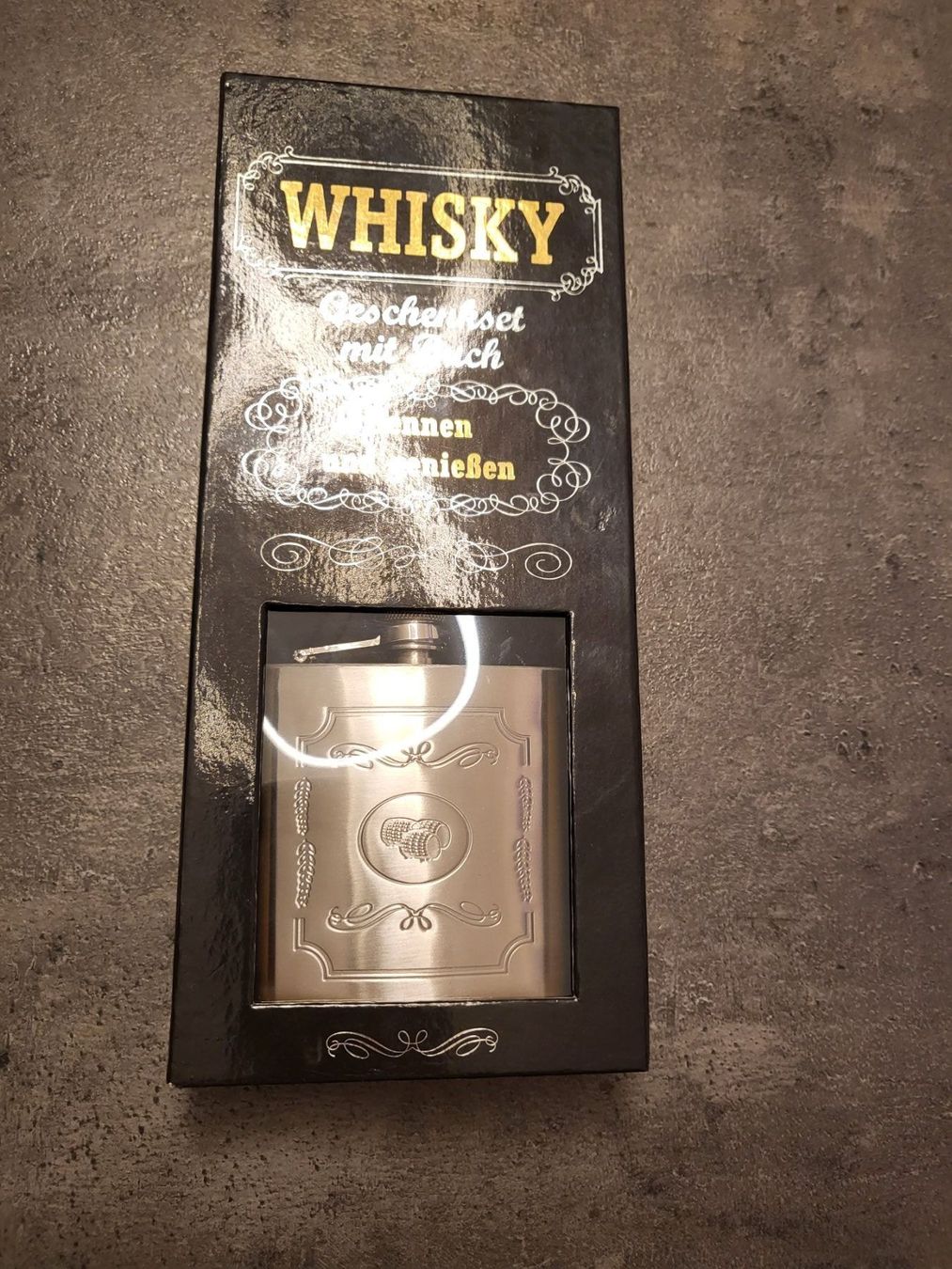 Bevande alcoliche: WHISKY GESCHENKSET – Nuovo e nell'imballaggio originale da Wil SG venduto da aerofire 8