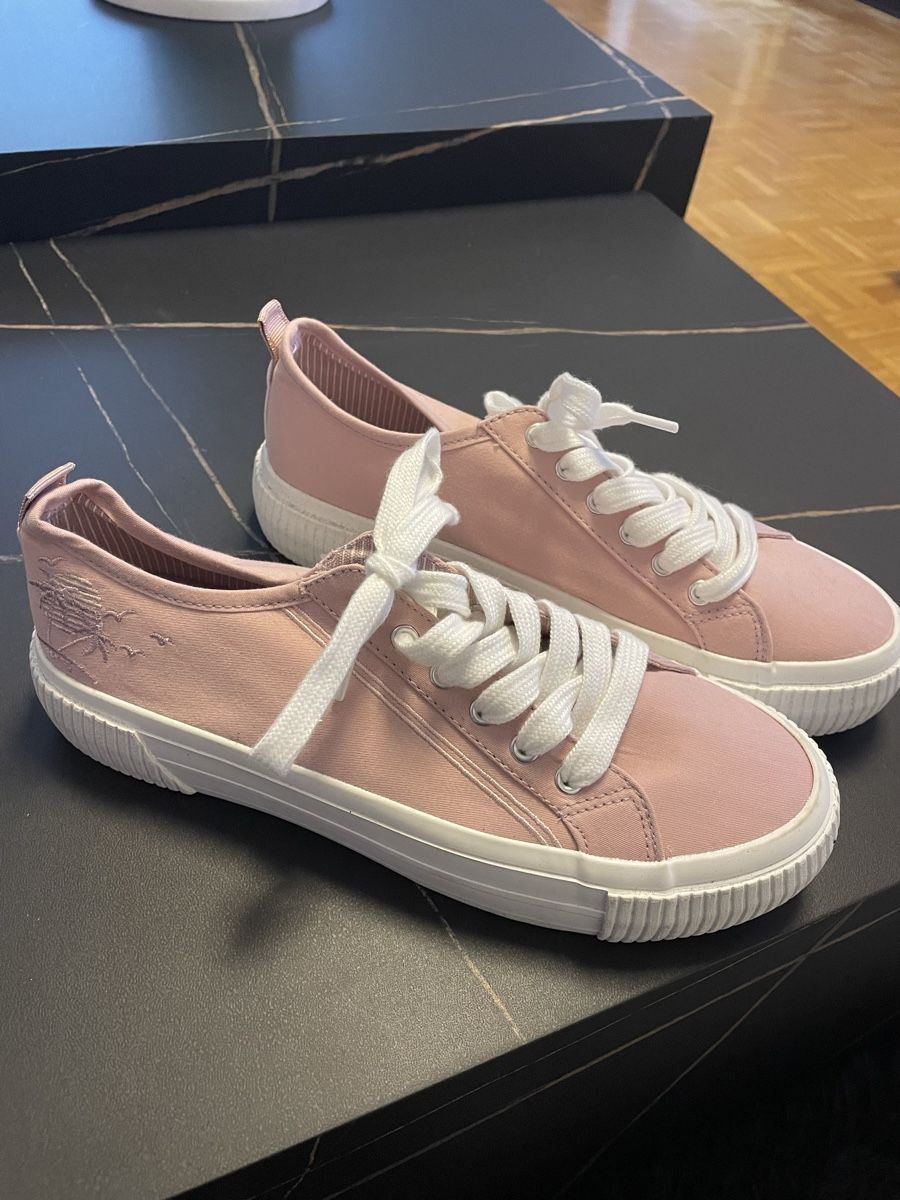Chaussures femmes: Sneaker  – Neuf (Voir description) à Zürich par car_26mh