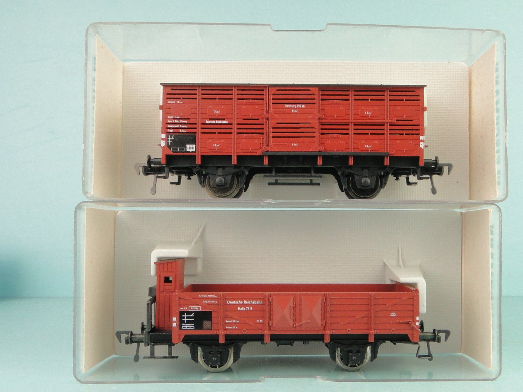 Fleischmann Modelleisenbahnen: Fleischmann H0 5354 5209 2 X DR Güterwagen, NEU – Gebraucht aus Bülach von cann11