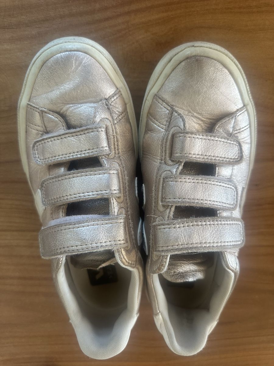 Veja Schuhe für Mädchen: Veja Gr 37 – Gebraucht aus Meilen von Tulip5