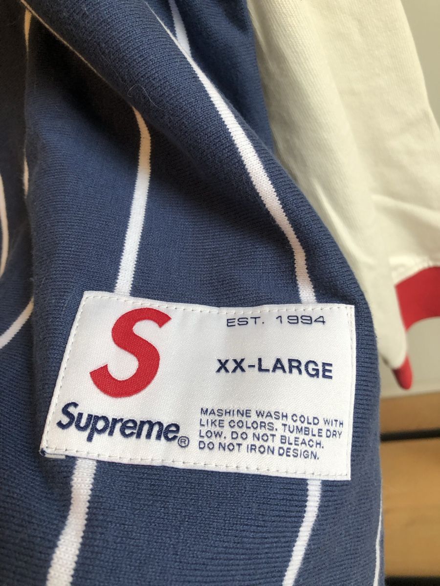 Pulls & Sweat-shirts: Pull SUPREME neuf – Neuf (Voir description) à Lausanne par Fan_pt7s 3