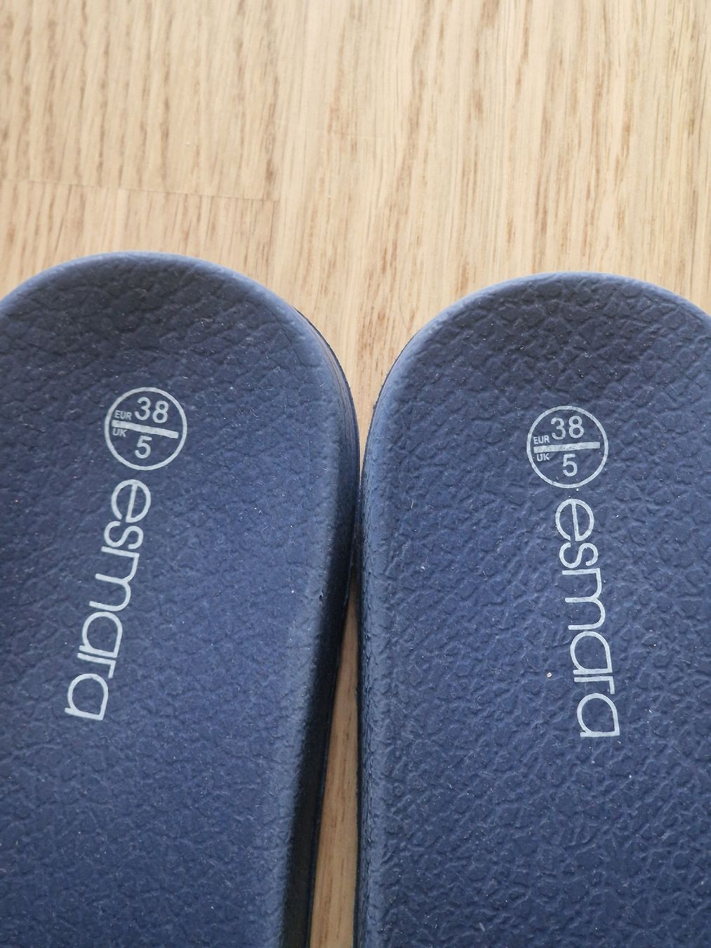 Lidl Scarpe da uomo: Lidl Slippers Gr. 38 – Usato da Wädenswil venduto da Encore_une_fois 1