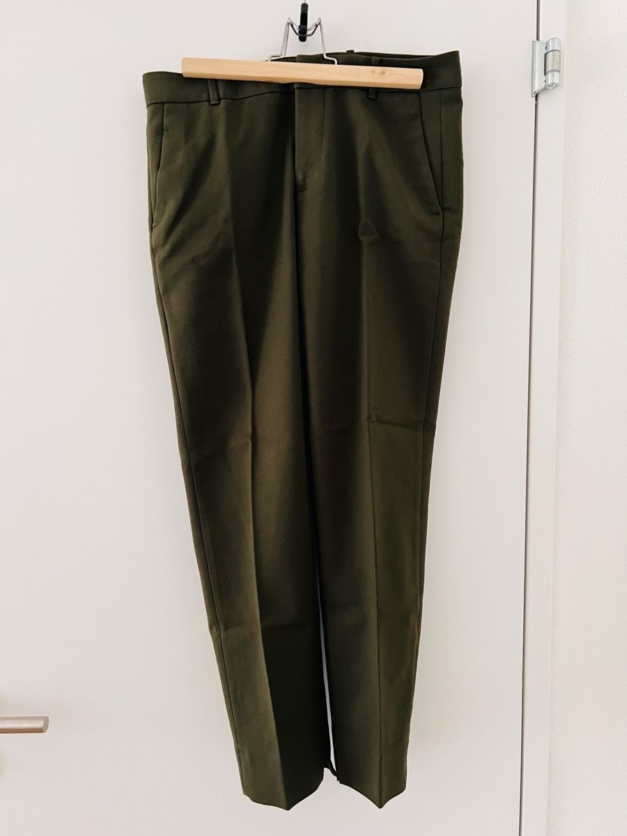Zara Pantaloni: Olive Green Trousers – Usato da Obbürgen venduto da szu_vtz9