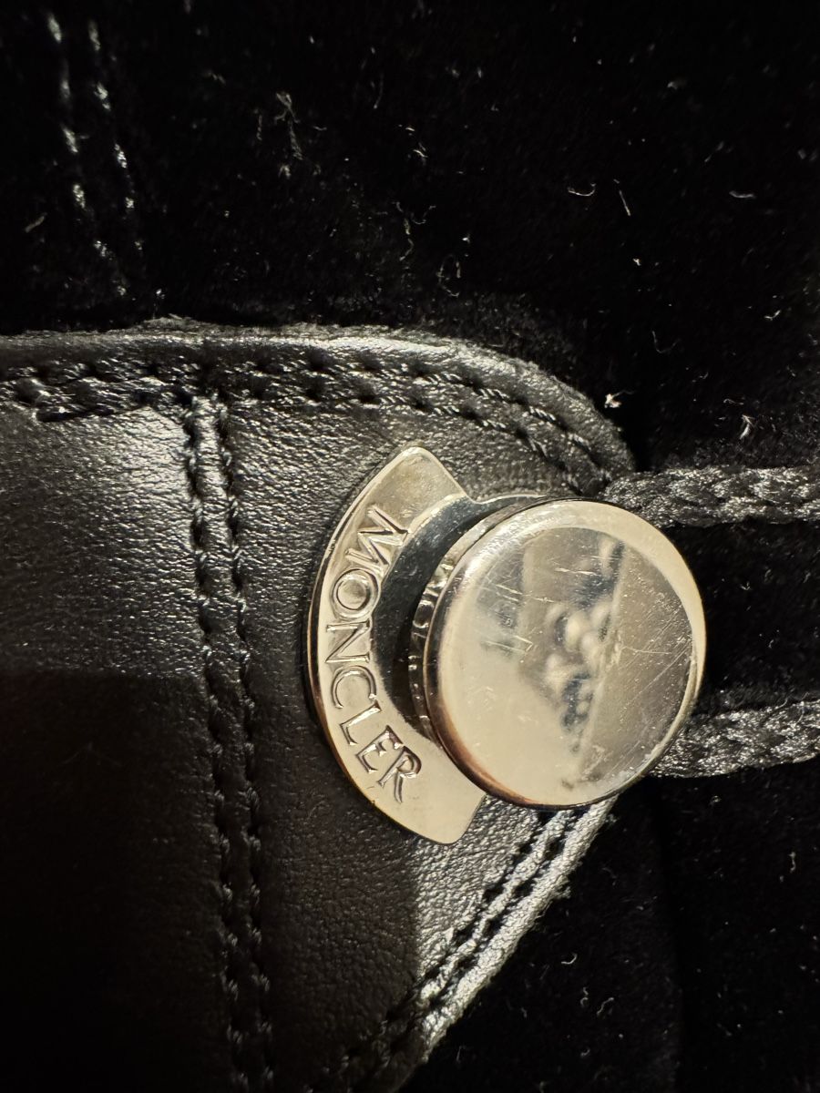 Moncler Scarpe da donna: MONCLER Winterboots Grösse 37.5 – Usato da Basel venduto da ValentinaC01 7