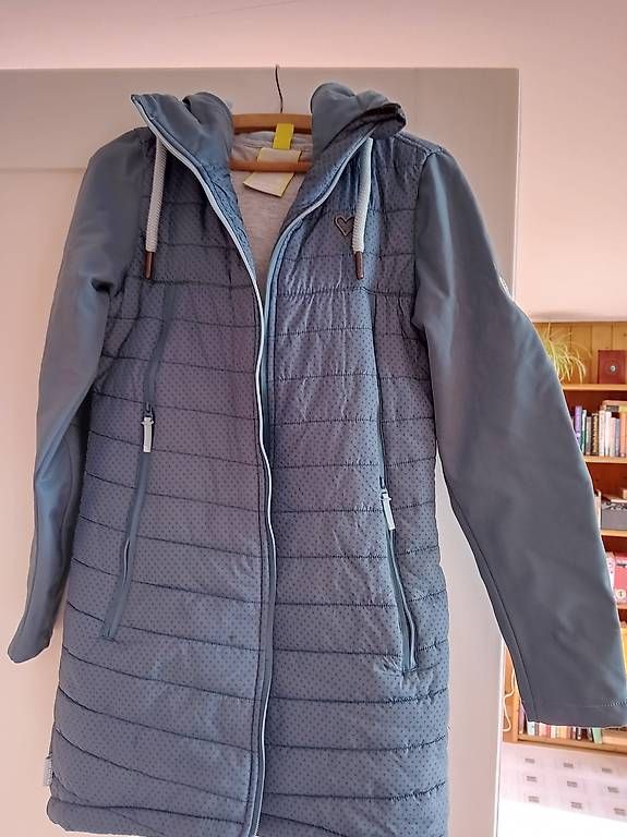 Cappotti: Wintermantel Gr.36 – Usato da Herisau venduto da nef_nq6c