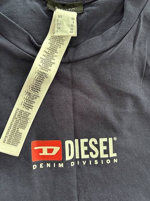 T-Shirts: T-shirt – Gebraucht aus Arbaz von CicciStore 2