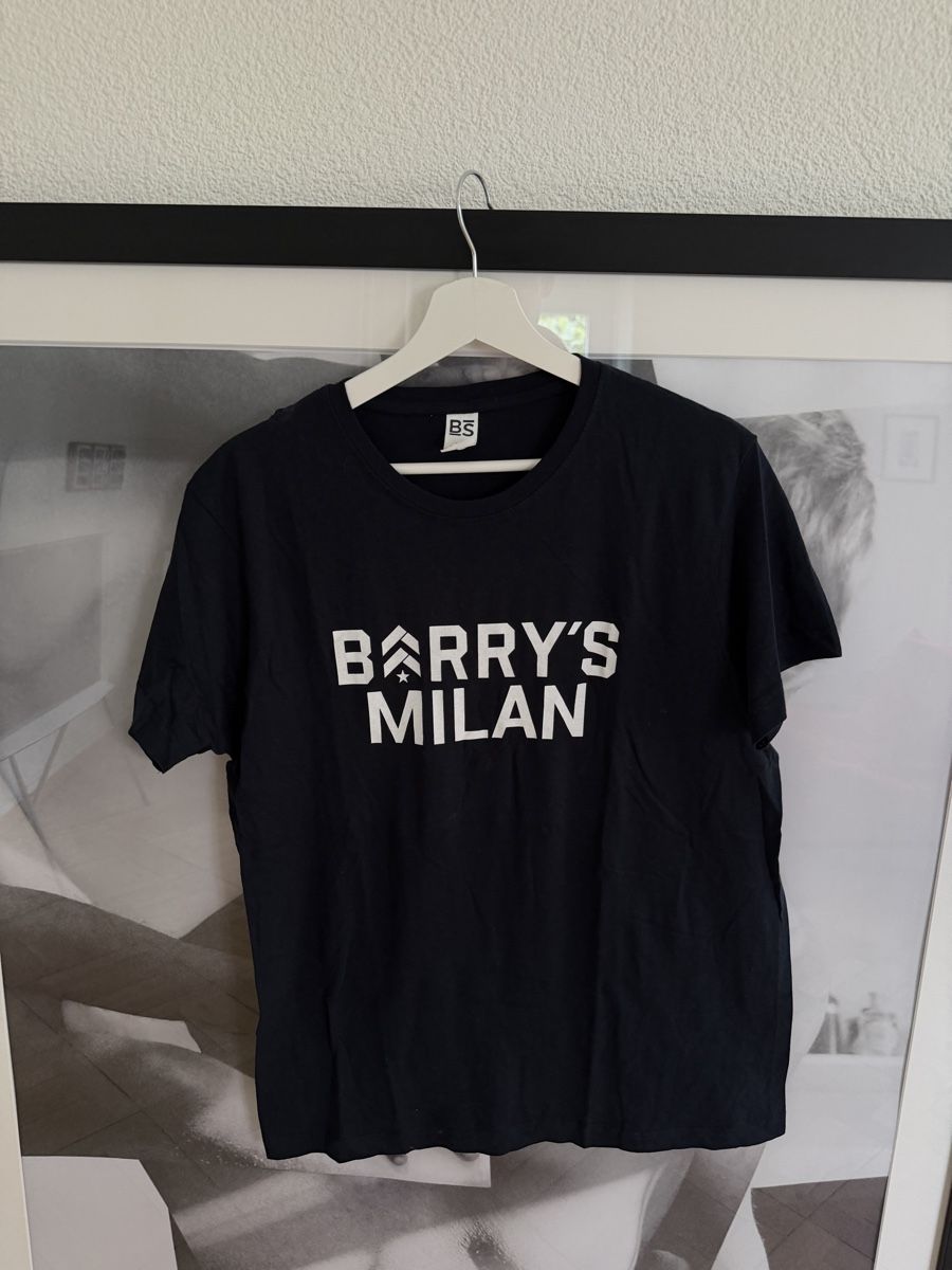 T-shirt: Barry's Milan – Nuovo (secondo la descrizione) da Zürich venduto da by.mr.evans
