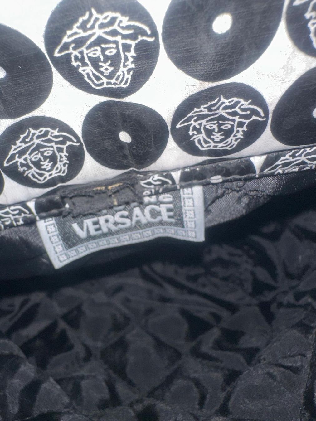 Versace Borse da donna: Tasche von YOUNG VERSACE – Usato da Neuhausen venduto da Lechasseur 7