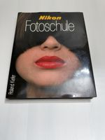 Livre Nikon Fotoschule par Roland Kiefer, bon état