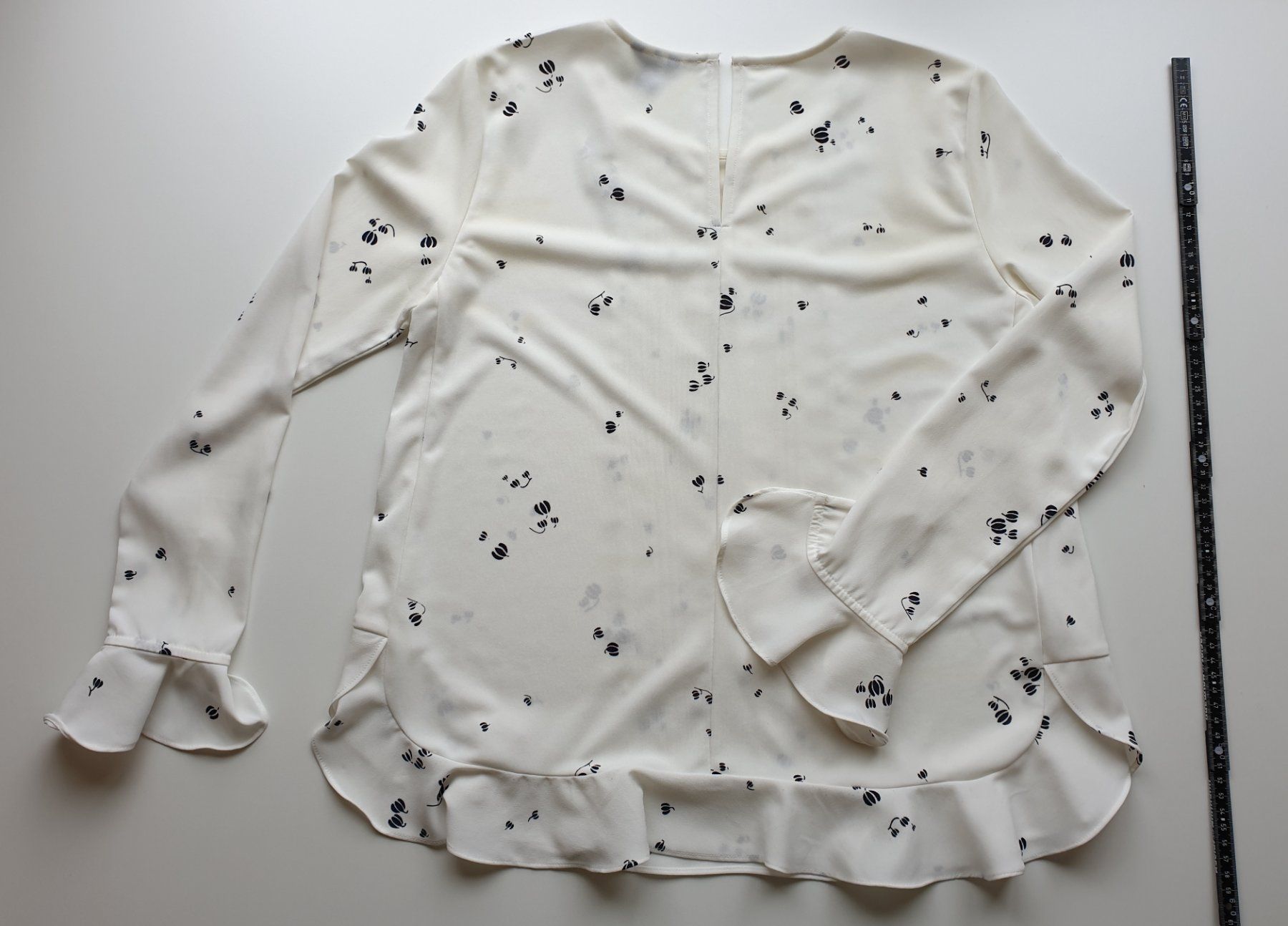 Camicette: Bluse Ann Taylor weiss – Usato da Effretikon venduto da Walwolke 1