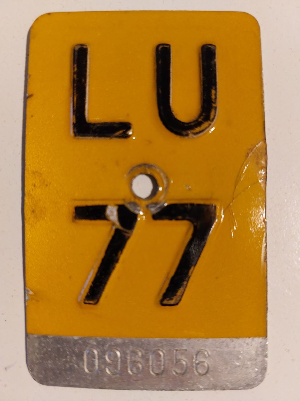 Sachs Insegne: Velonummer LU 77 Mofanummer gelb Plaque Mofa – Usato da Schenkon venduto da Uhu007