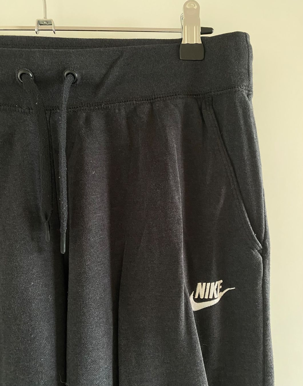 Nike Hosen: Nike Jogginghose/Trainerhose – Gebraucht aus Oberdiessbach von cor_2nrl 1