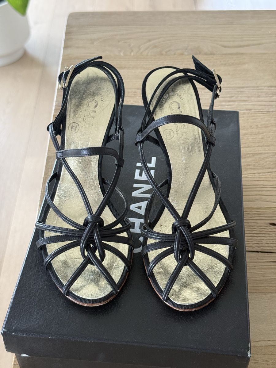 Chanel Damenschuhe: Chanel Schuhe – Gebraucht aus Zürich von ca88