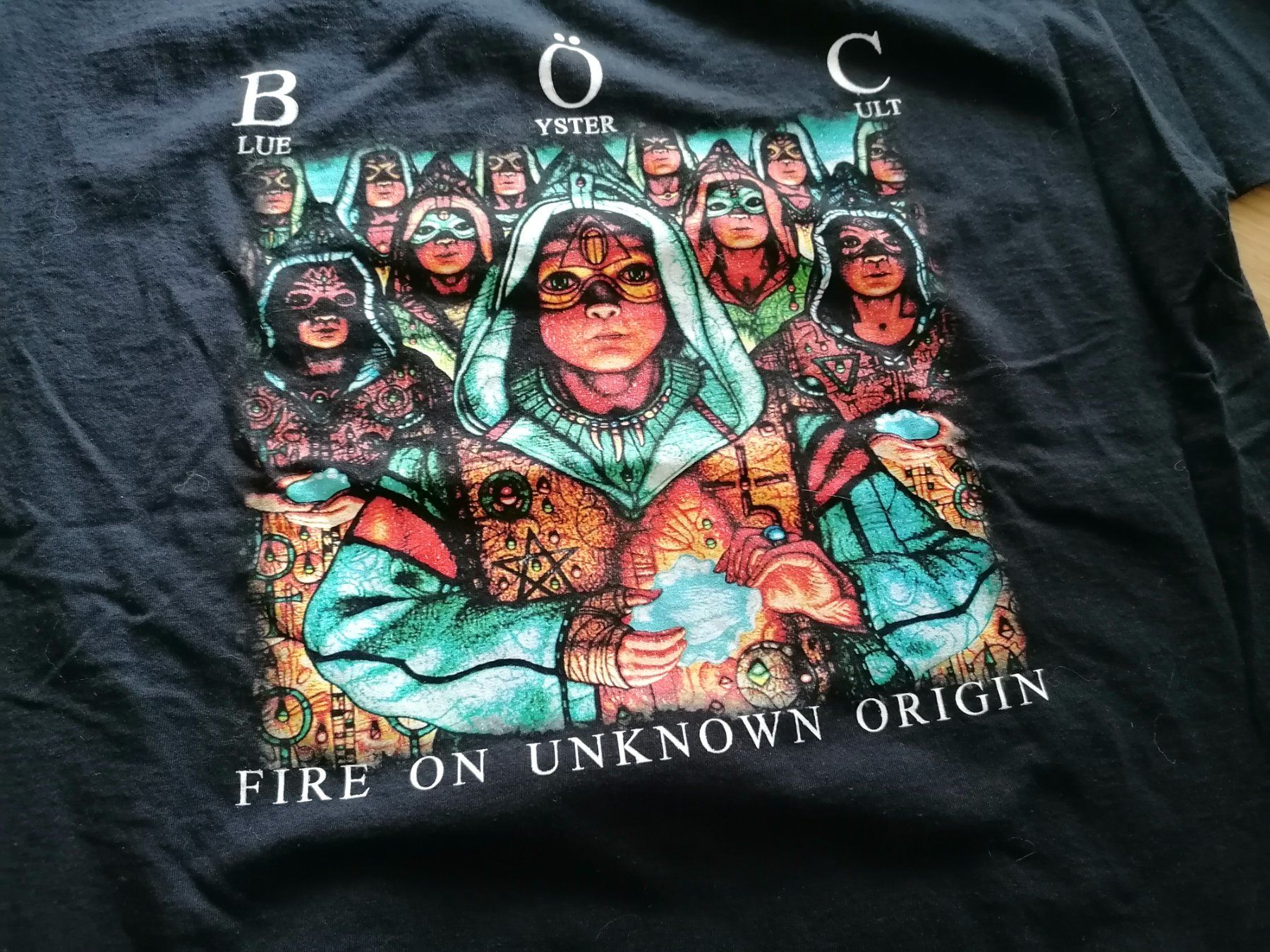 T-shirt: Blue Öyster Cult T-Shirt "Fire on unknown Origin" – Usato da Basel venduto da vintagecollector 1