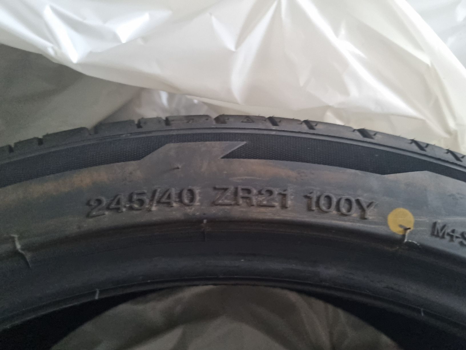 Pneumatici & Ruote complete: Sommer Reifen 245 40 R21 – Usato da Wallisellen venduto da Azx2648 2