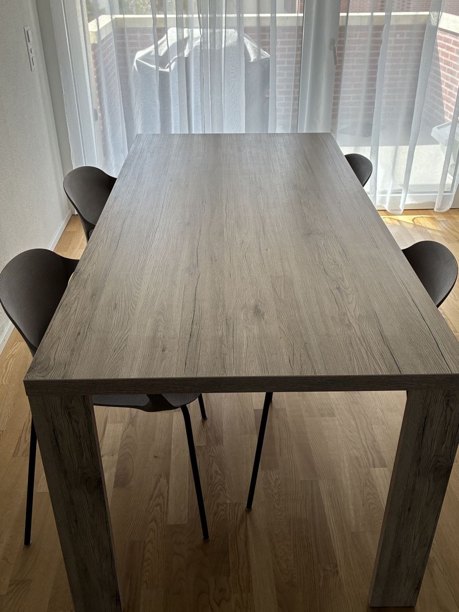 Conforama Tavoli: Esstisch Holzoptik – Usato da Niederwangen BE venduto da jel_ah