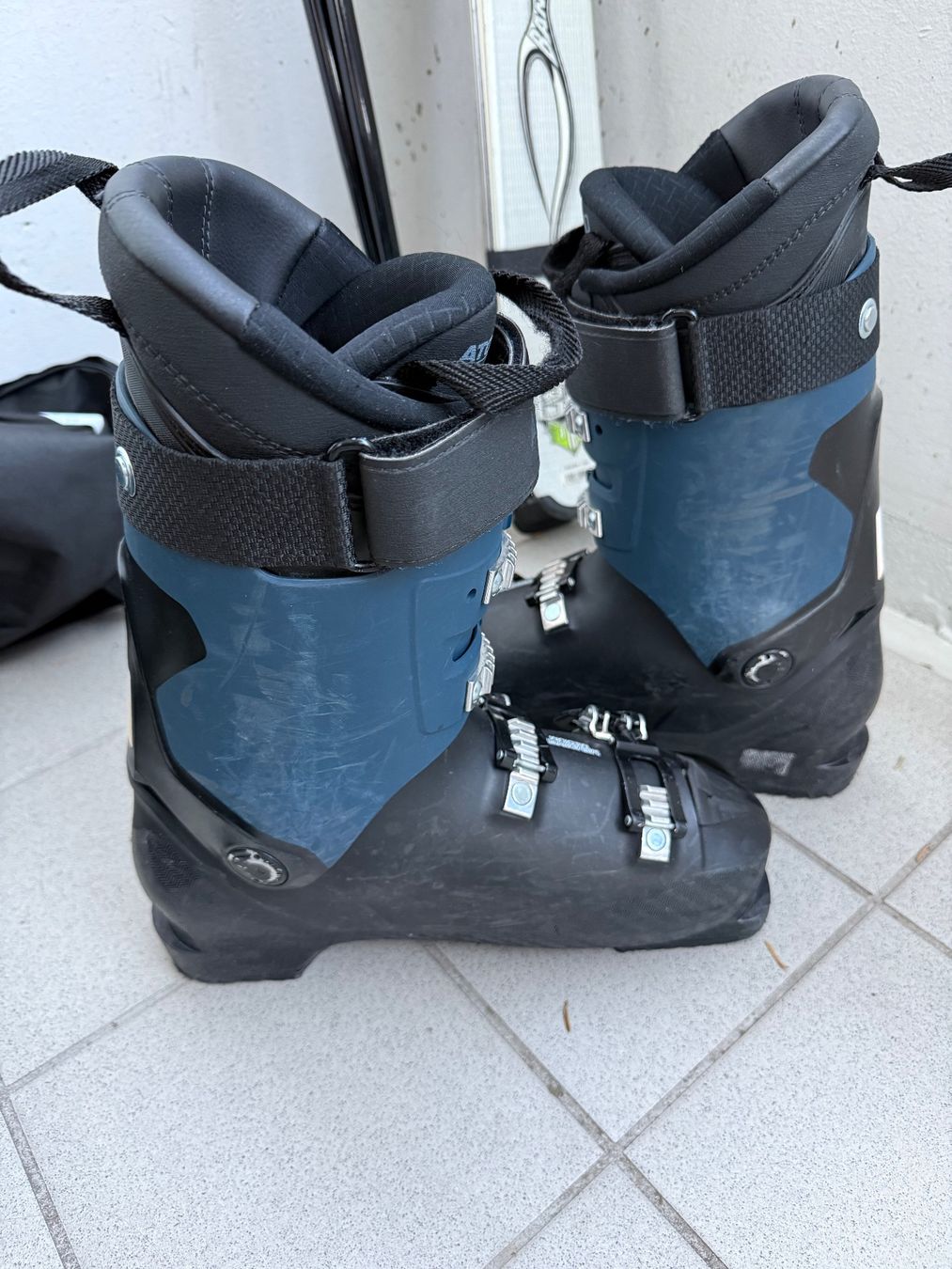 Atomic Skis: Ski Set, Atomic Boots, Rossignol Skis – D'occasion à St. Gallen par lei_kq8p 2