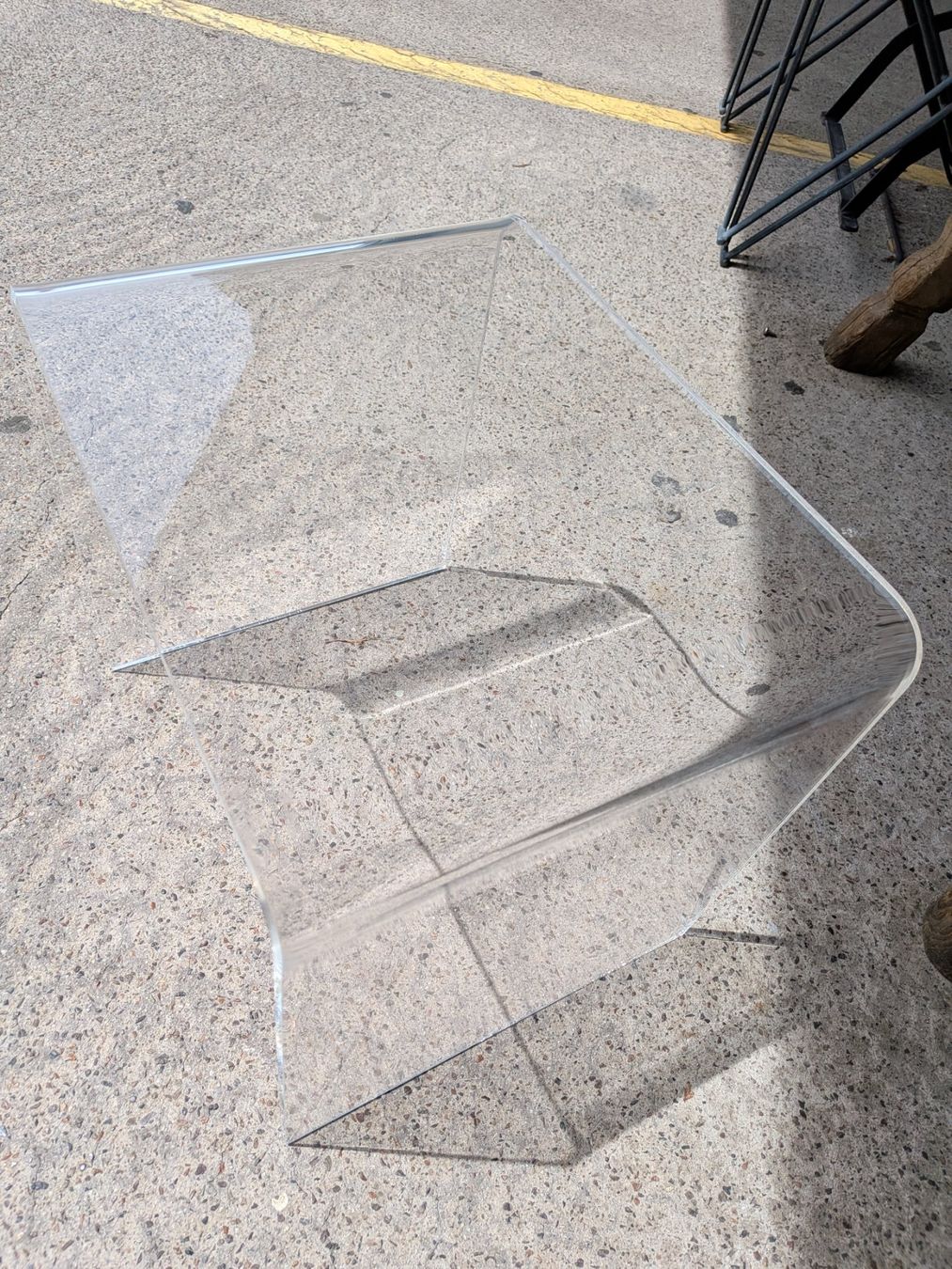 Tavoli: Plexiglas Tisch Einzelstück Couchtisch – Usato da Emmen venduto da magelan 1